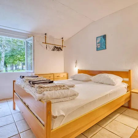 La Cascade * Varaignes