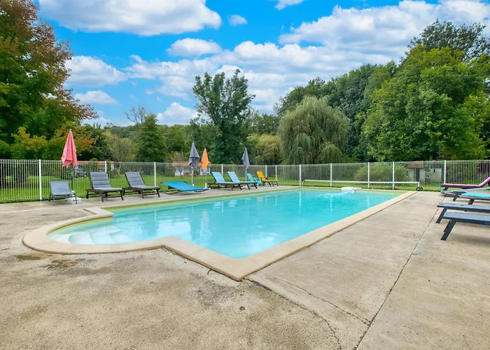 La Cascade 펜션 Varaignes